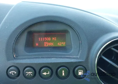 2008 Pontiac Grand Prix z USA, uszkodzony, nr VIN 2G2WP552881166610